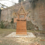 V Bezručových sadech je instalována replika původní zvoničky. Dočká se i zvonu