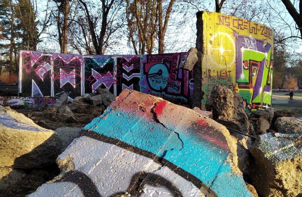 Demolici „Šneka“ ve Smetanových sadech schválili památkáři i jeden z jeho autorů
