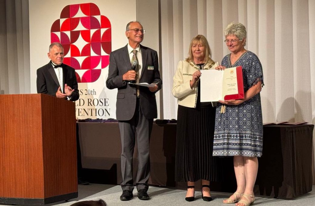 Mezinárodní ocenění pro olomoucké rozárium Award of Garden Excellence