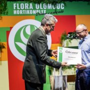 Primátor Olomouce Miroslav Žbánek předal Čestné uznání Jiřímu Malaskovi