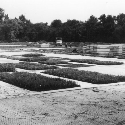 Stavba olomouckého rozária na začátku 70. let 20. století Zdroj: archiv VFO